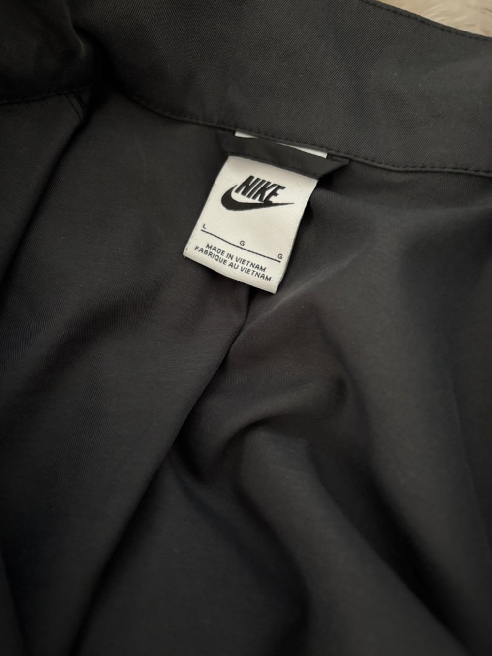 Nike Black Lightweight Full-Zip Windbreaker Jacket - Picture 2 of 5